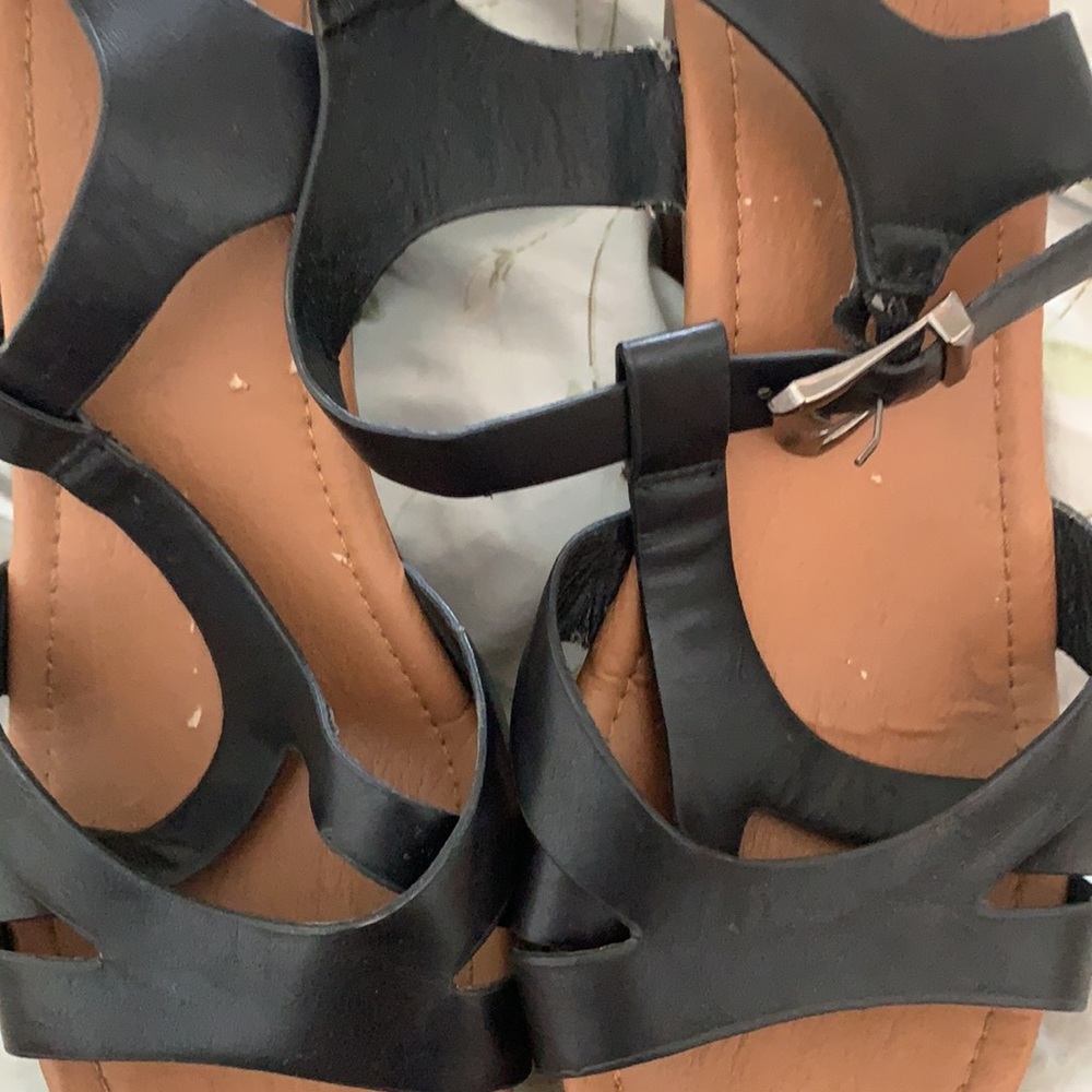 ❌SOLD❌ Barely worn Open Toe Strappy Platform Heels! - Picture 5 of 10